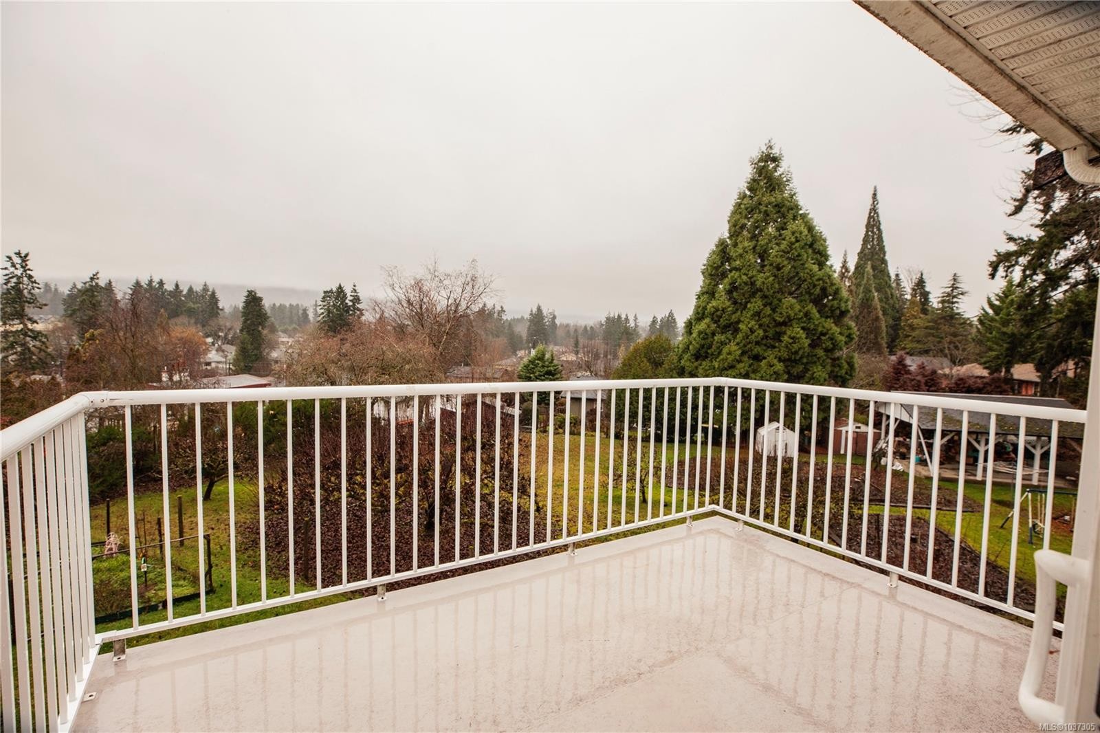 6164 Grieve Rd, Duncan, BC - Outdoor With Balcony