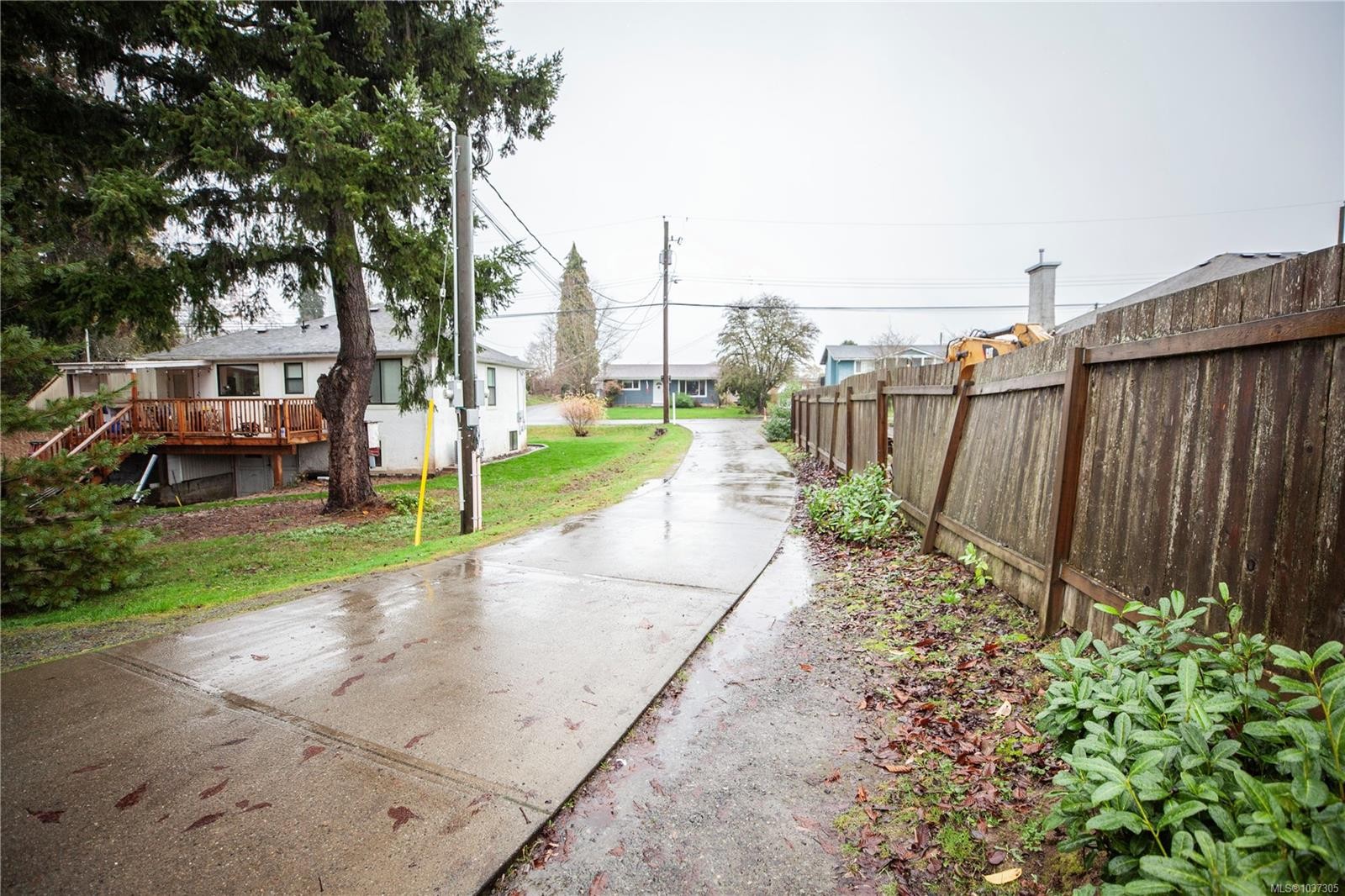 6164 Grieve Rd, Duncan, BC - Outdoor With Deck Patio Veranda