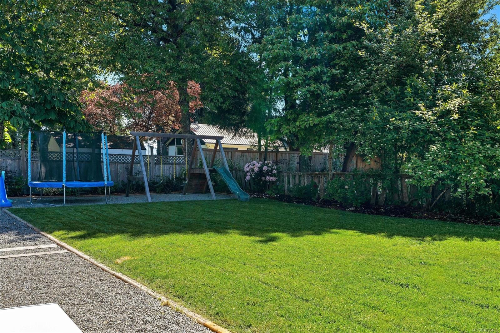 1068 Holmes St, Duncan, BC