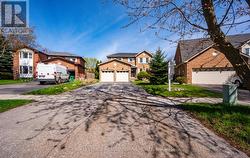 16 COX CRESCENT Brampton, ON L6X 3H1