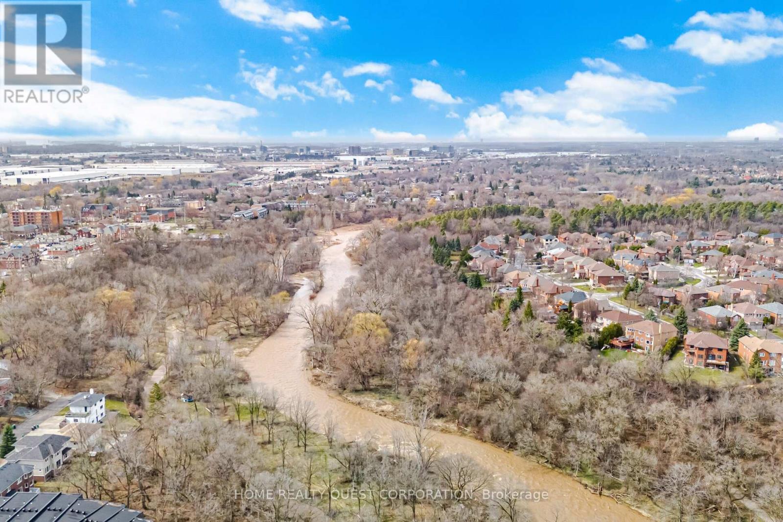 186 Wyndham Street, Mississauga, ON - Outdoor With View