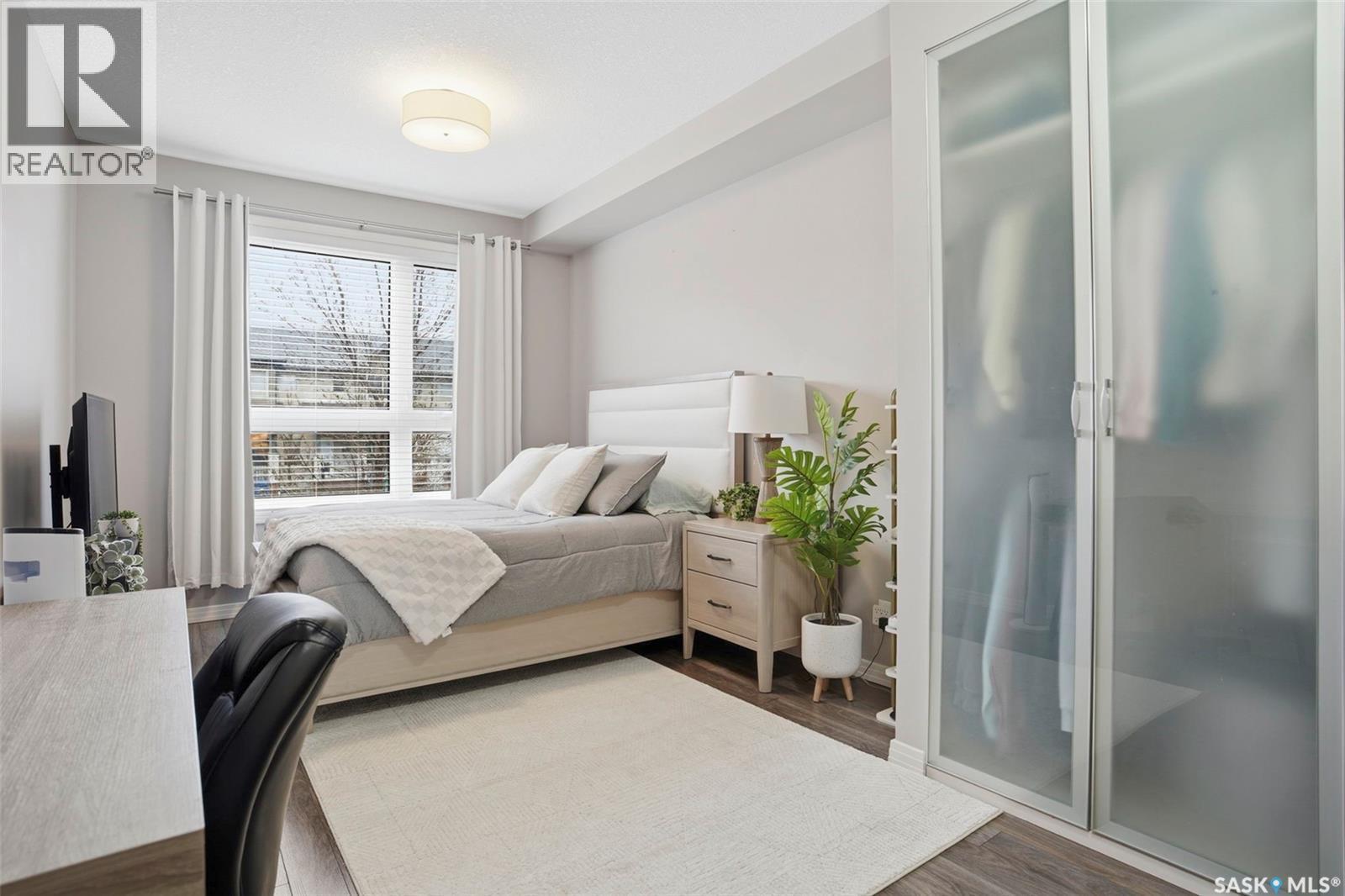 102 225 Maningas Bend, Saskatoon, SK - Indoor Photo Showing Bedroom