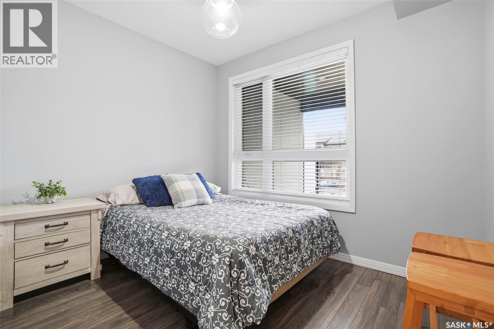 102 225 Maningas Bend, Saskatoon, SK - Indoor Photo Showing Bedroom