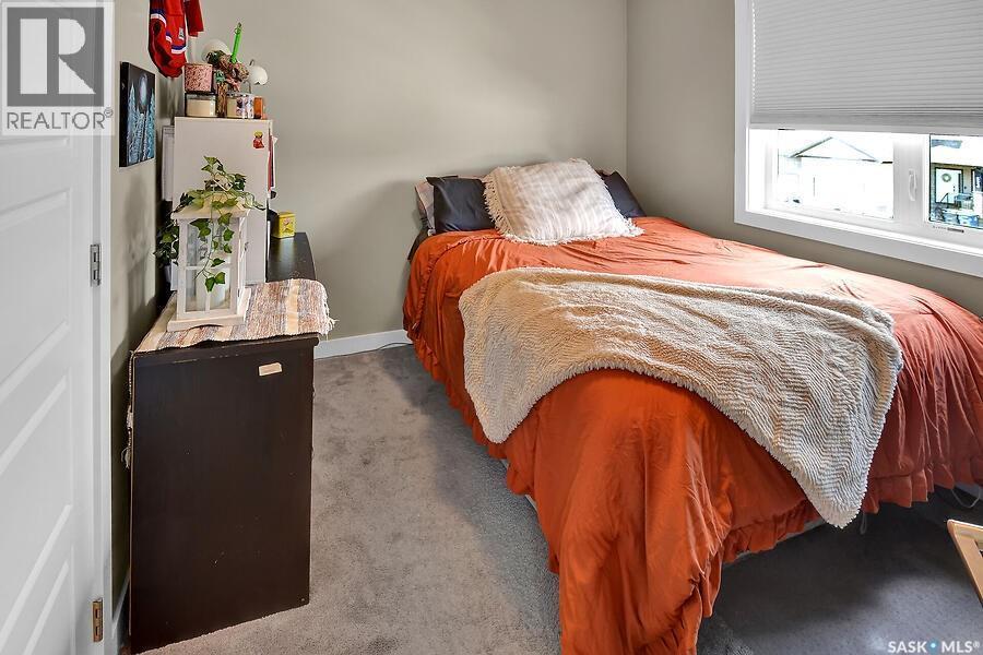 524 Maple Crescent, Warman, SK - Indoor Photo Showing Bedroom