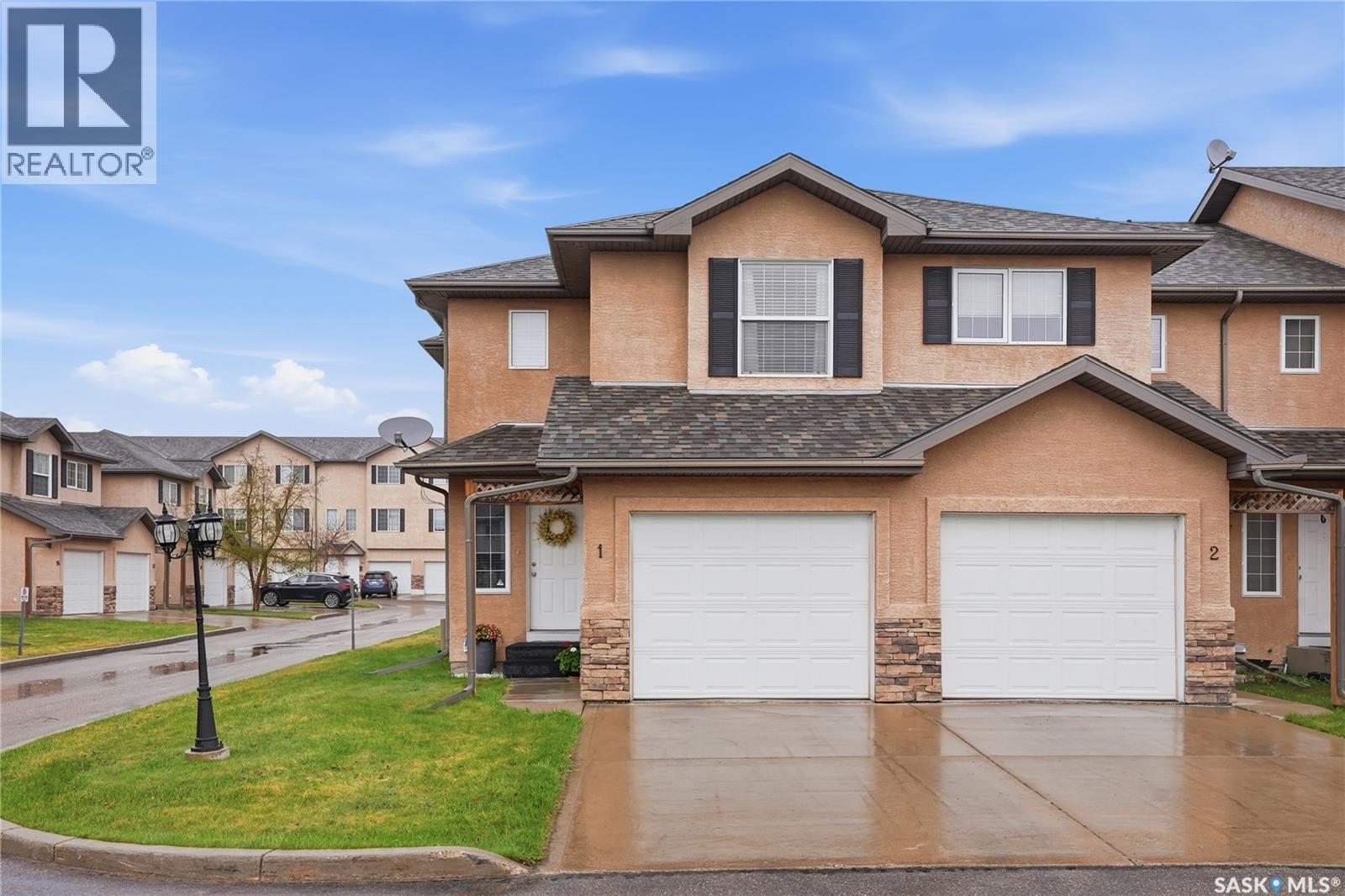 1 118 Pawlychenko Lane, Saskatoon, SK - Outdoor With Facade