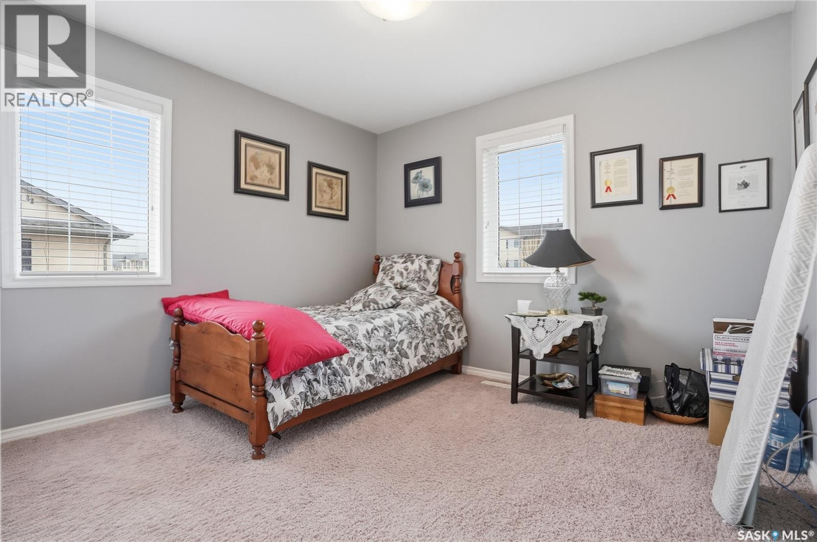 1 118 Pawlychenko Lane, Saskatoon, SK - Indoor Photo Showing Bedroom
