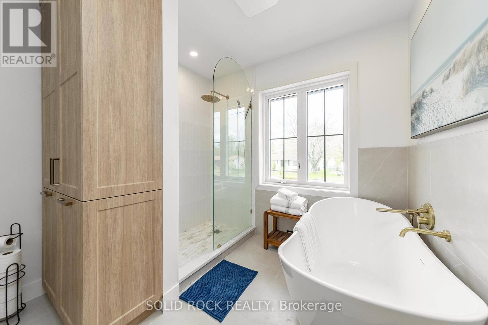 4-pc Ensuite Bathroom - 20 Norway Spruce Street, Ottawa, ON - Indoor Photo Showing Bathroom