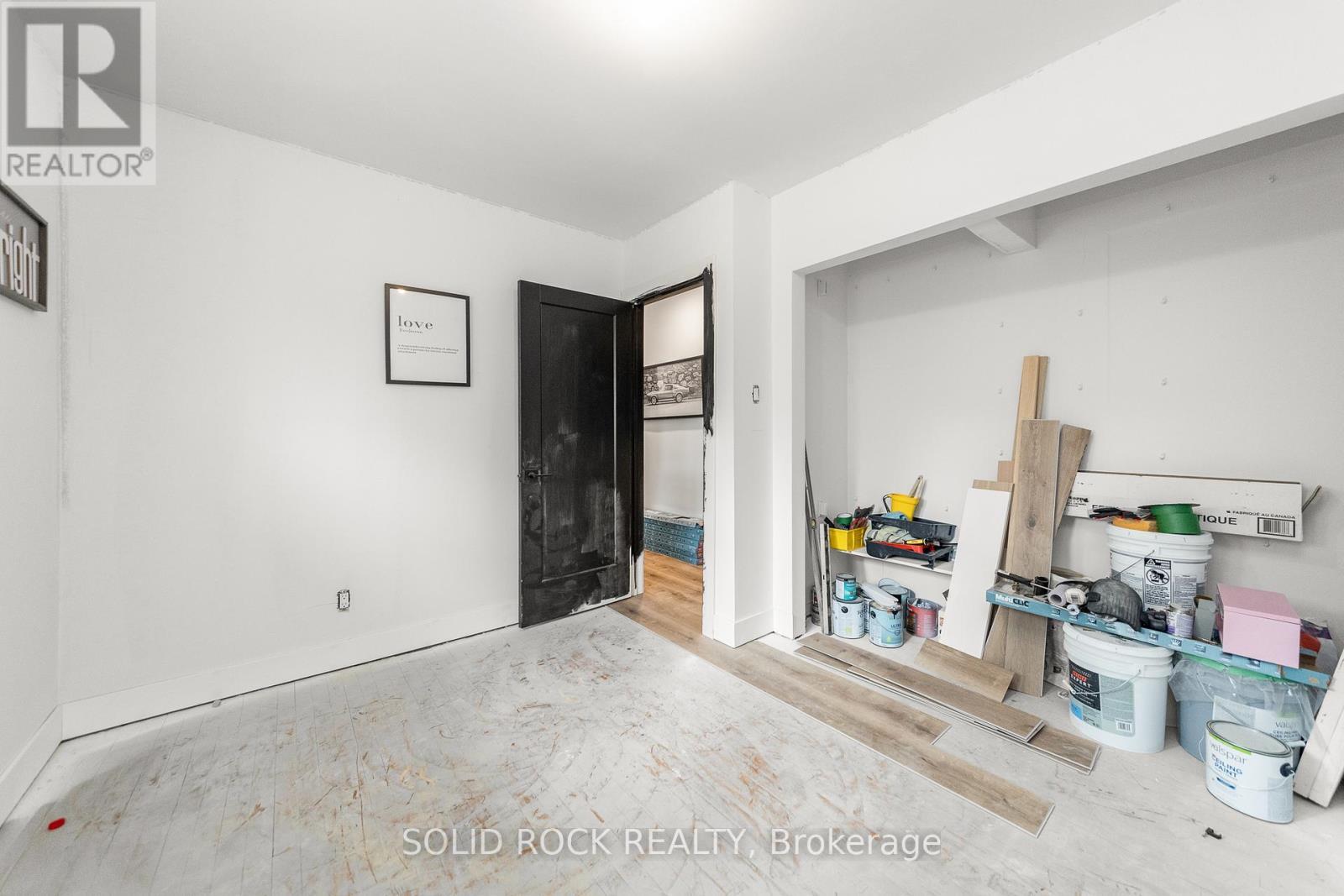 20 Norway Spruce Street, Ottawa, ON - Indoor Photo Showing Other Room