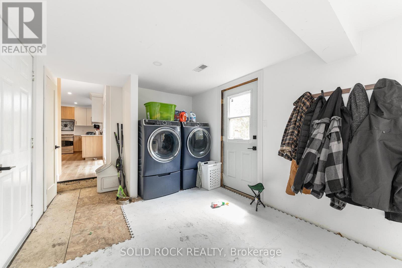Laundry / Mudroom - 20 Norway Spruce Street, Ottawa, ON - Indoor Photo Showing Laundry Room
