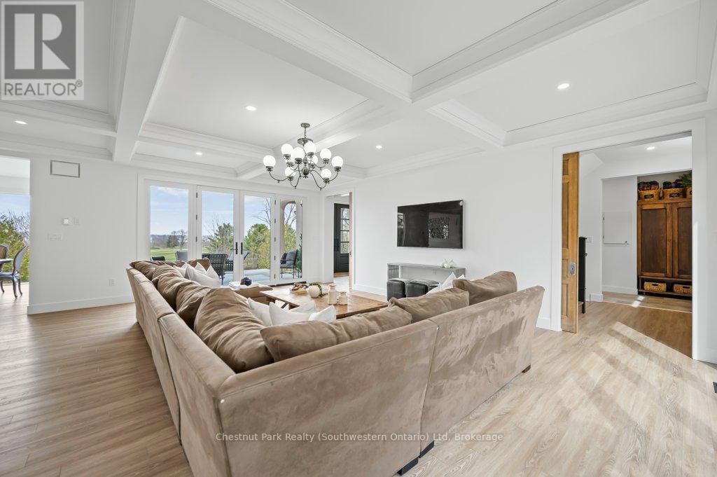 Views from every window - 27 Vardon Drive, Guelph (Dovercliffe Park/Old University), ON - Indoor Photo Showing Living Room