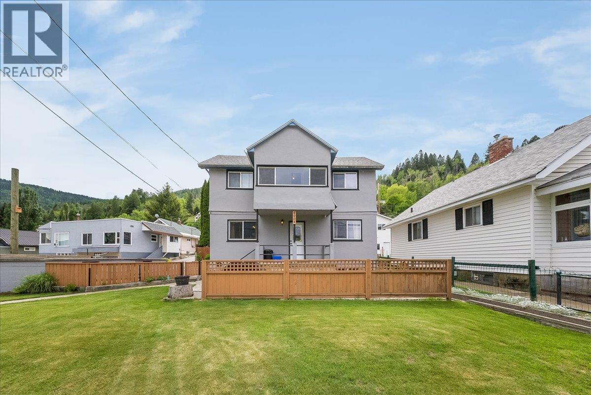 490 Austad Lane, Trail, BC - Outdoor