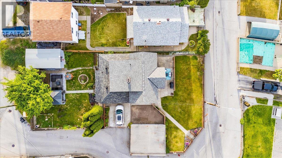 490 Austad Lane, Trail, BC - Outdoor
