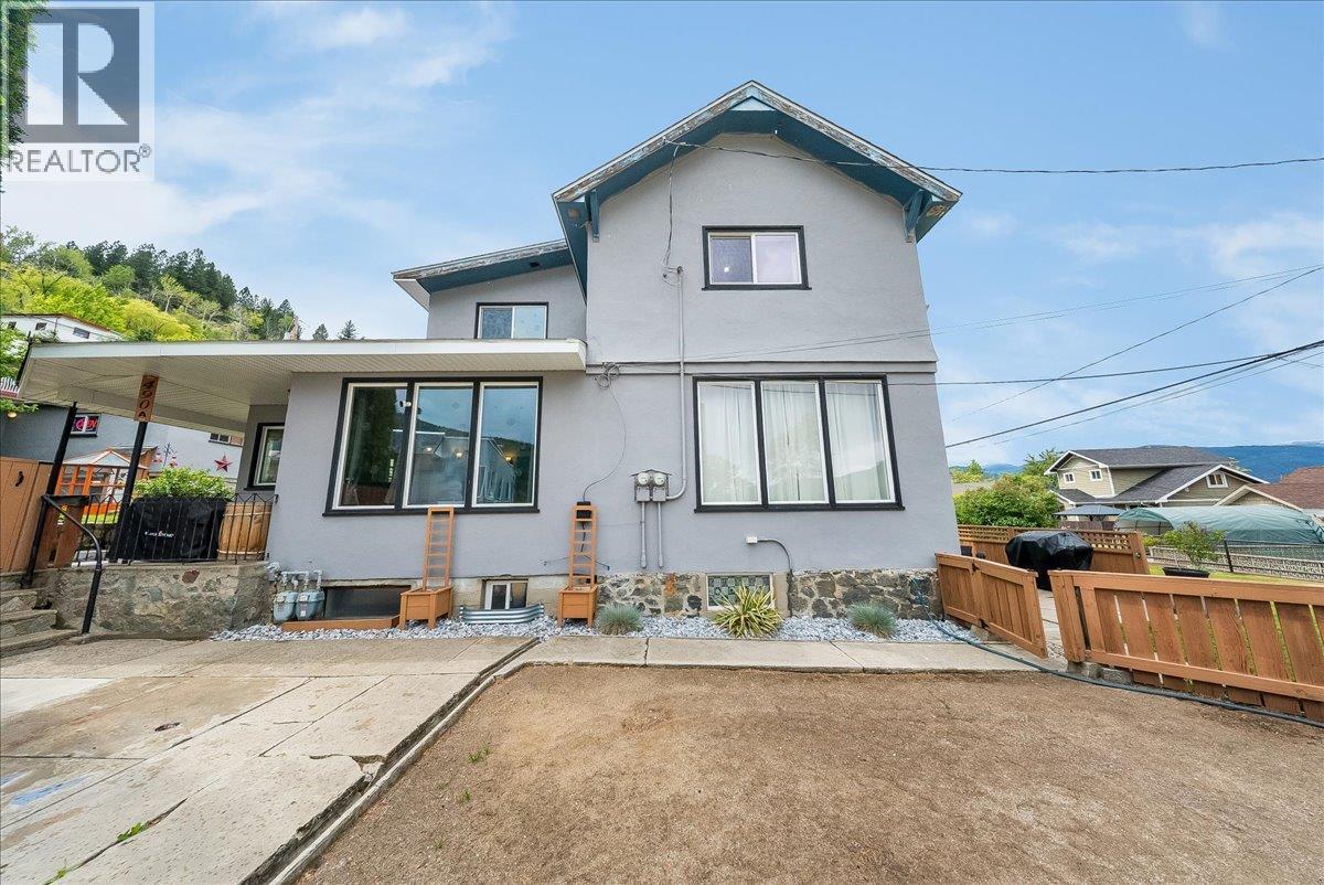 490 Austad Lane, Trail, BC - Outdoor