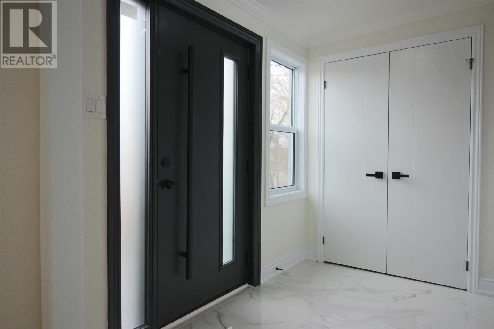 35 Walnut St, Sault Ste. Marie, ON - Indoor Photo Showing Other Room