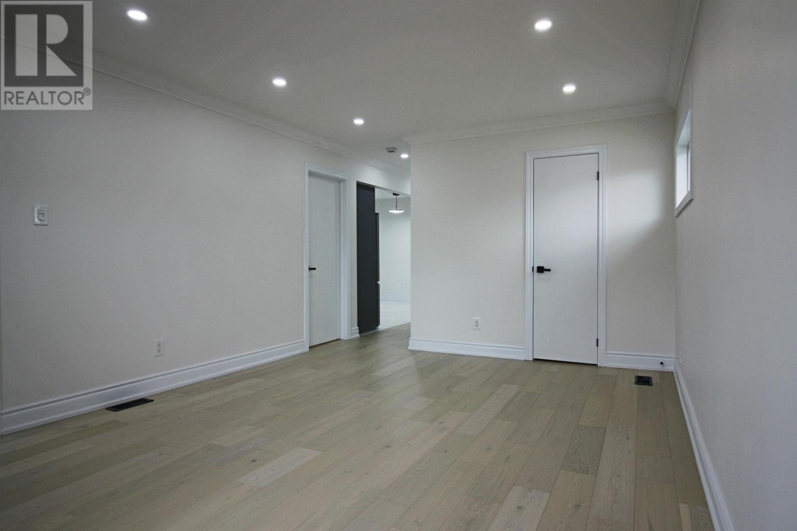 35 Walnut St, Sault Ste. Marie, ON - Indoor Photo Showing Other Room