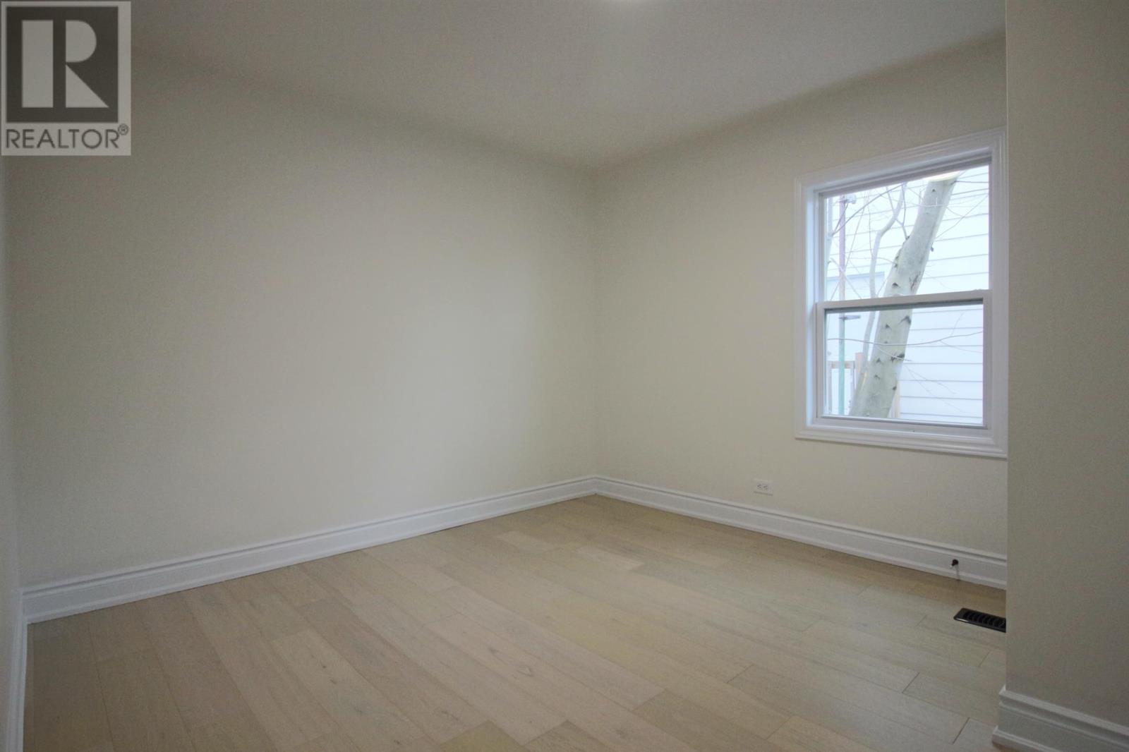 35 Walnut St, Sault Ste. Marie, ON - Indoor Photo Showing Other Room