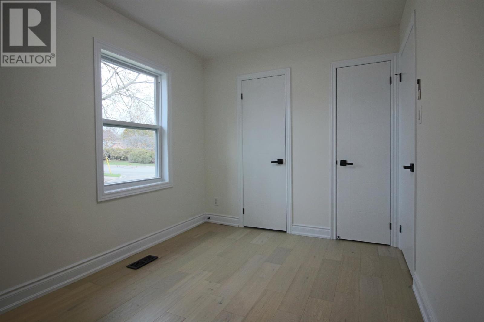 35 Walnut St, Sault Ste. Marie, ON - Indoor Photo Showing Other Room