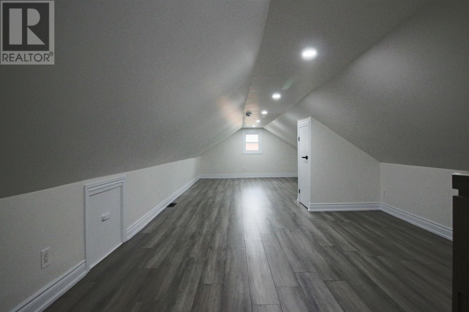35 Walnut St, Sault Ste. Marie, ON - Indoor Photo Showing Other Room