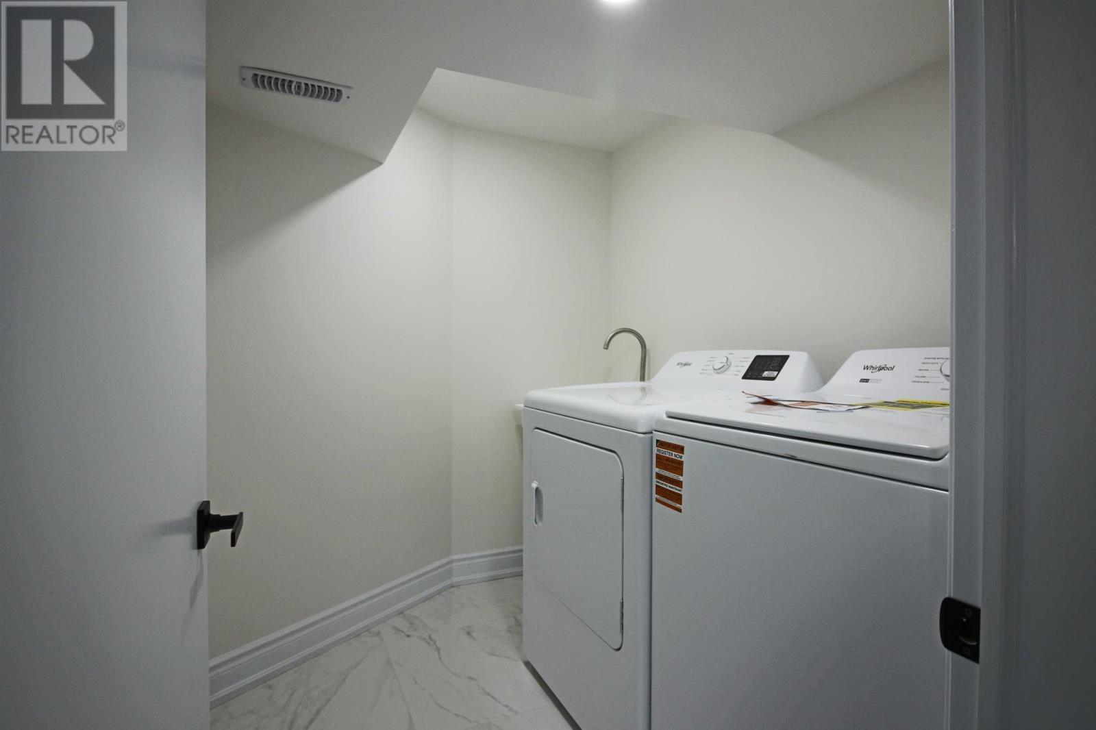 35 Walnut St, Sault Ste. Marie, ON - Indoor Photo Showing Laundry Room