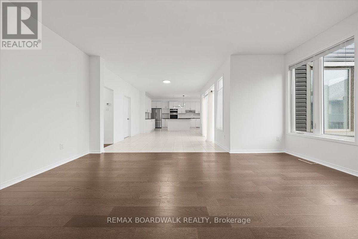 333 Haliburton Heights, Ottawa, ON - Indoor