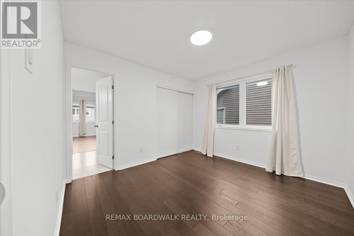 333 Haliburton Heights, Ottawa, ON - Indoor Photo Showing Other Room