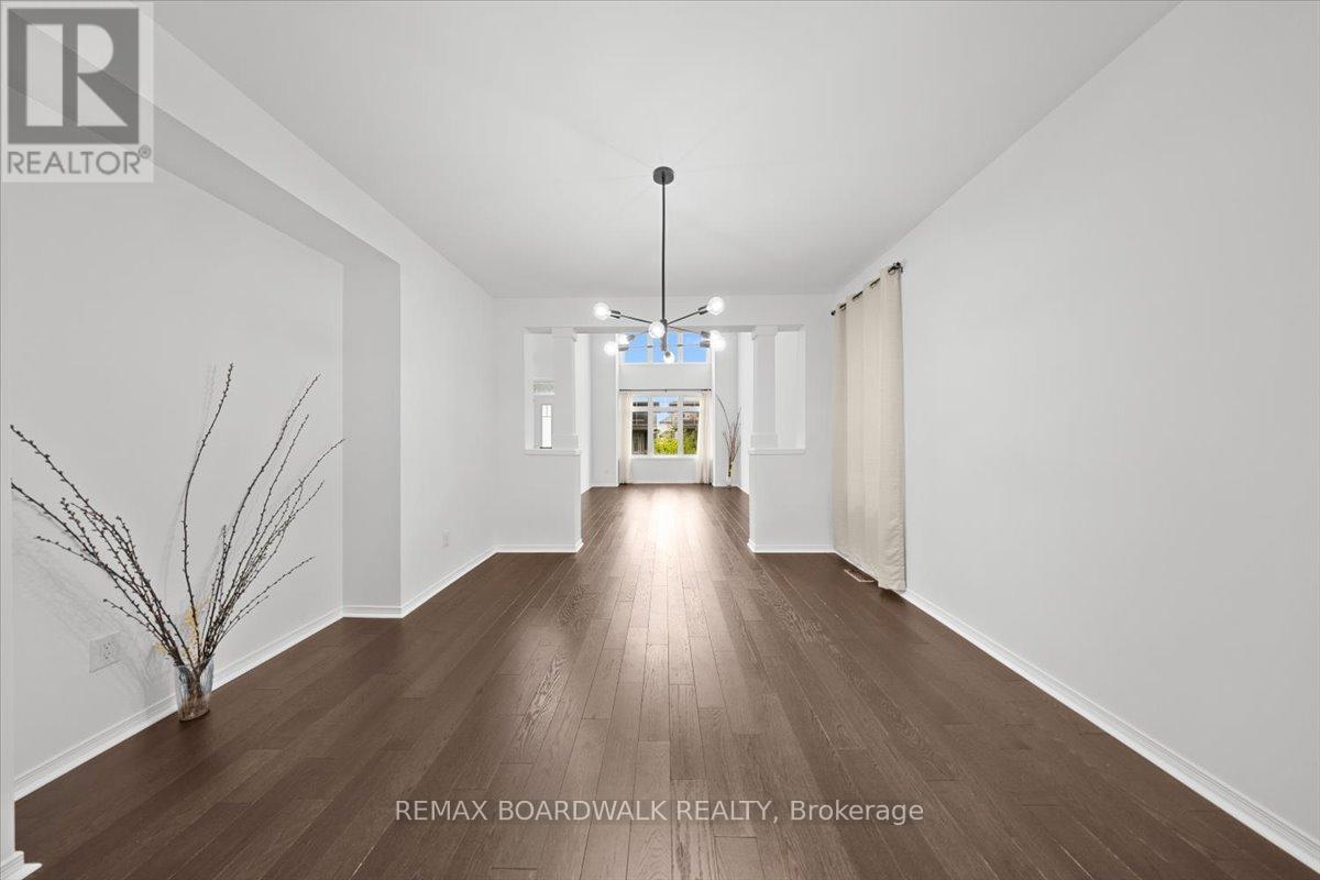 333 Haliburton Heights, Ottawa, ON - Indoor Photo Showing Other Room