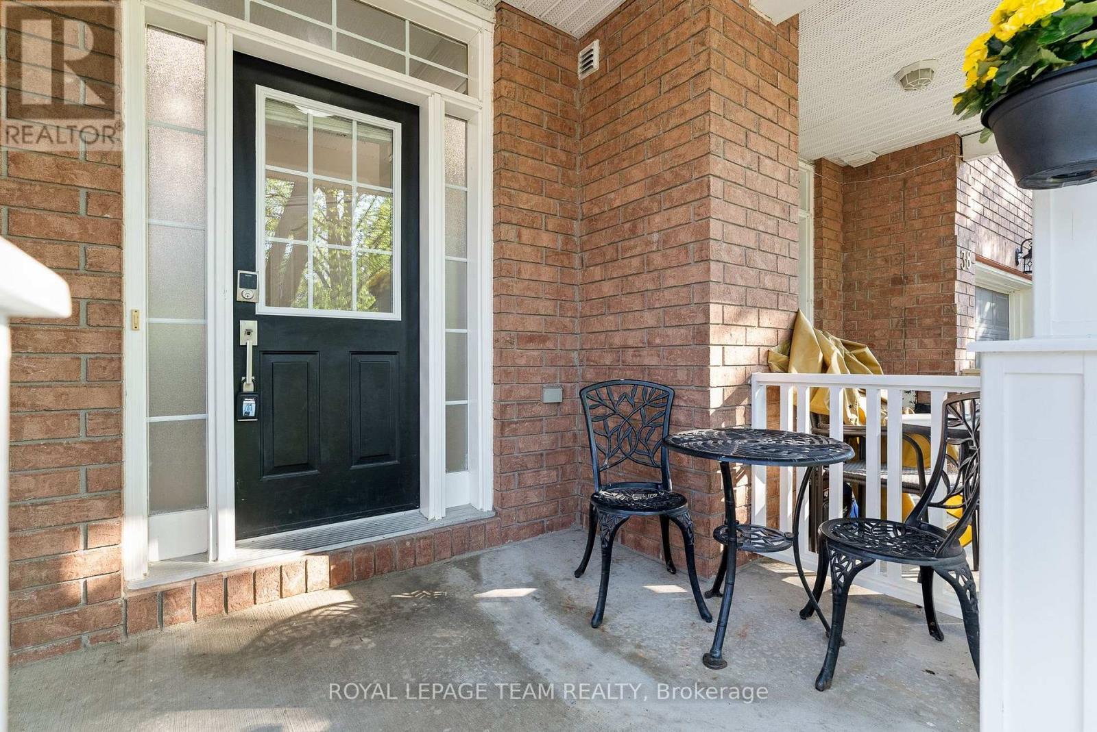 40 Milner Downs Crescent, Ottawa, ON - Outdoor With Deck Patio Veranda With Exterior