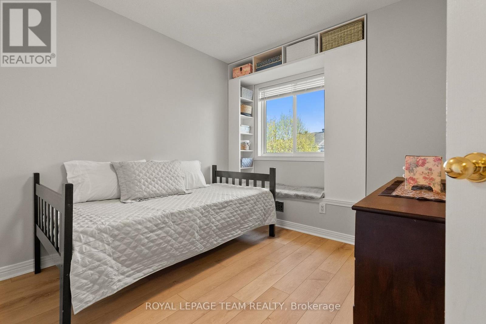 40 Milner Downs Crescent, Ottawa, ON - Indoor Photo Showing Bedroom