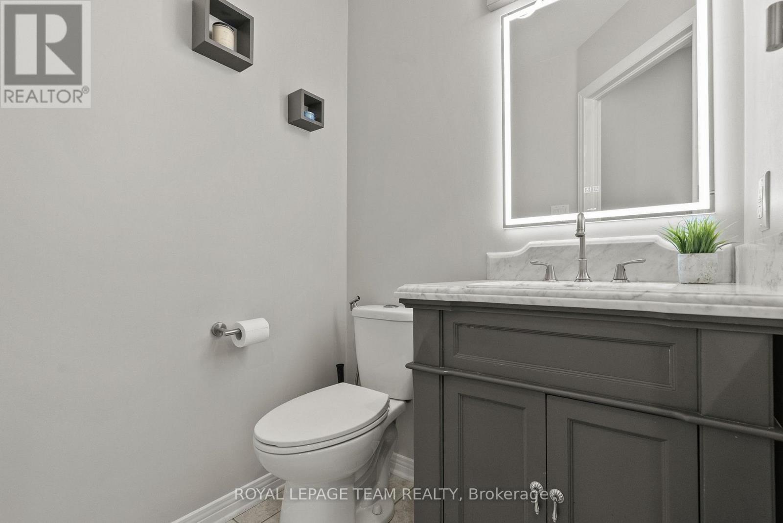 40 Milner Downs Crescent, Ottawa, ON - Indoor Photo Showing Bathroom