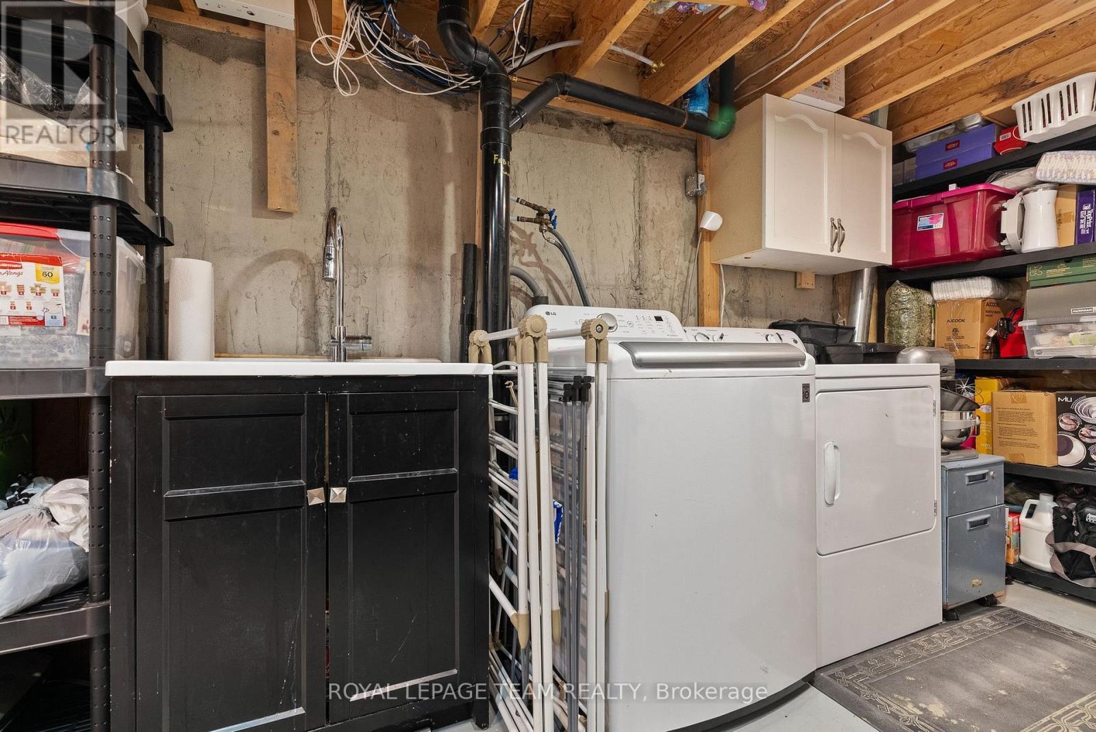 40 Milner Downs Crescent, Ottawa, ON - Indoor Photo Showing Laundry Room