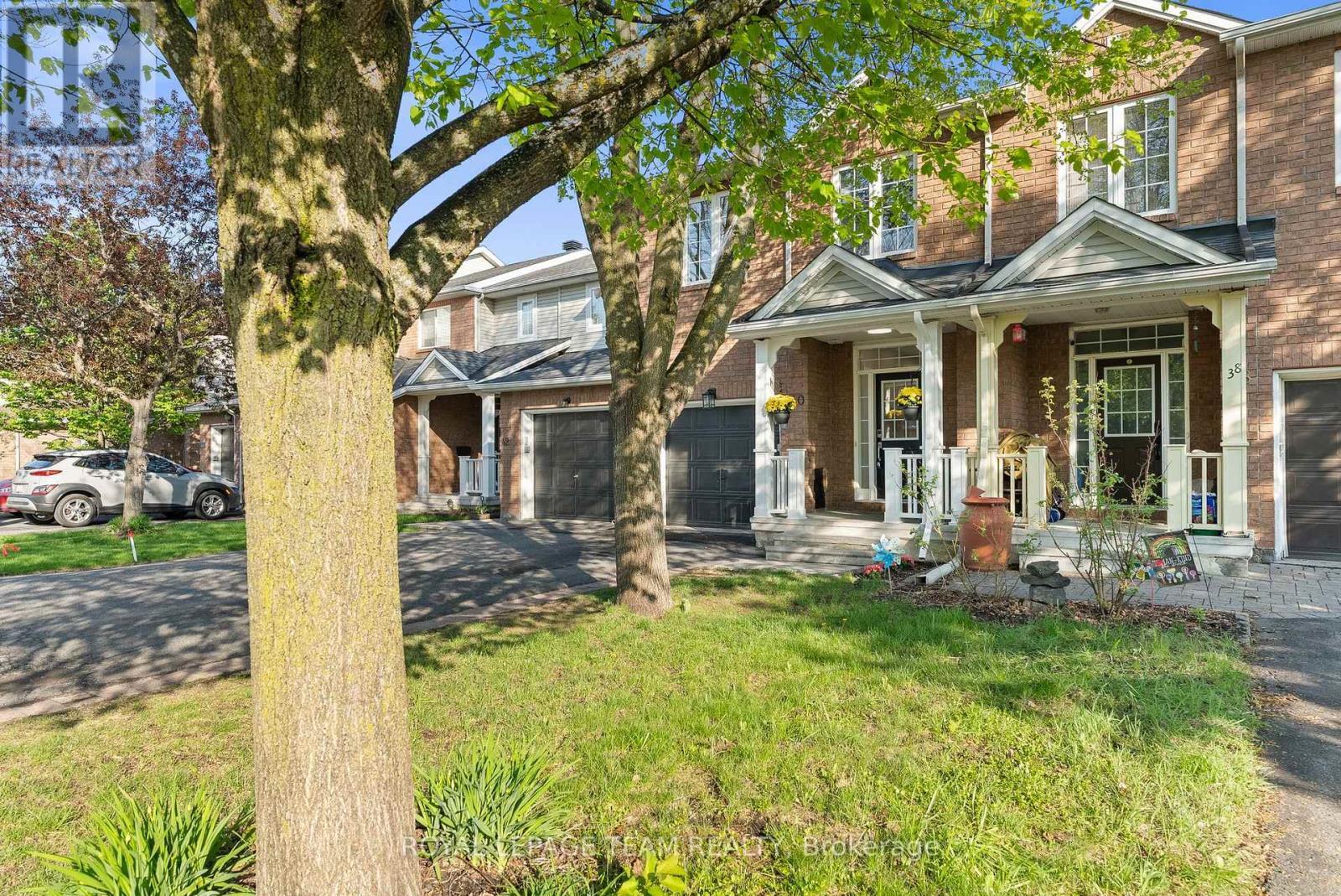 40 Milner Downs Crescent, Ottawa, ON - Outdoor With Facade