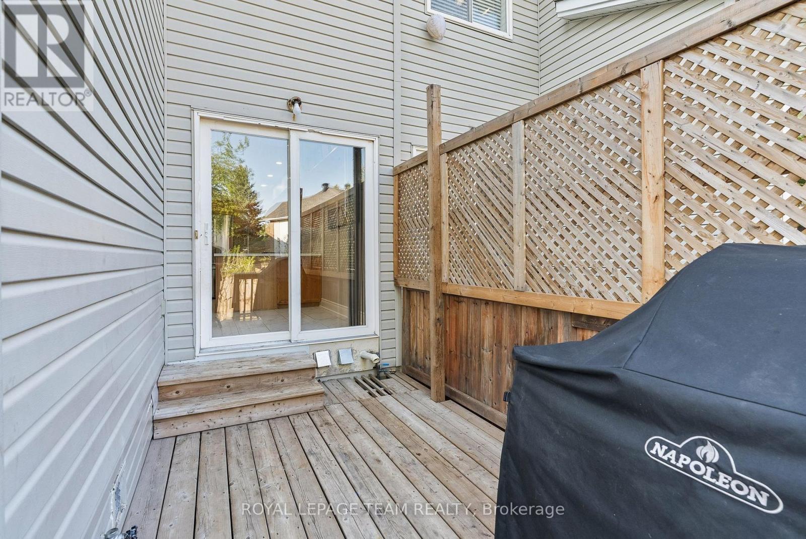 40 Milner Downs Crescent, Ottawa, ON - Outdoor With Deck Patio Veranda