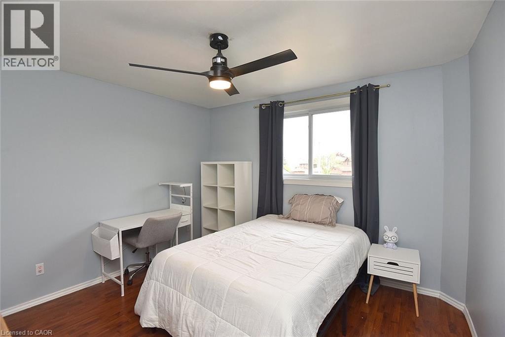 bedroom - 126 Bastille Street, Hamilton, ON - Indoor Photo Showing Bedroom