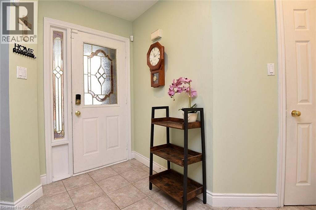 126 Bastille Street, Hamilton, ON - Indoor Photo Showing Other Room