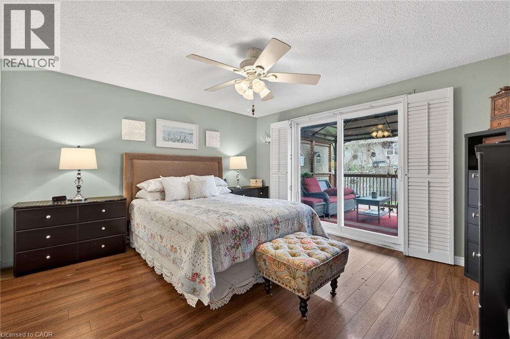 23 Juliebeth Drive, Hamilton, ON - Indoor Photo Showing Bedroom