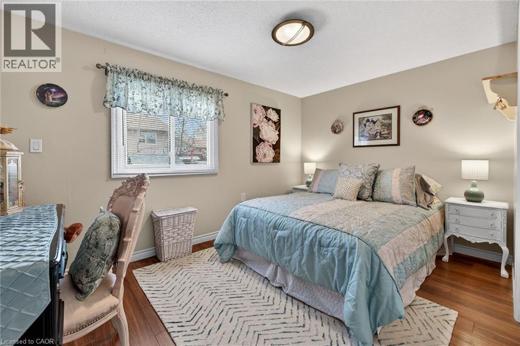23 Juliebeth Drive, Hamilton, ON - Indoor Photo Showing Bedroom