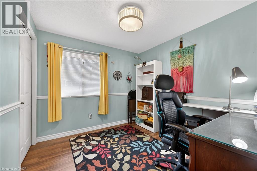 23 Juliebeth Drive, Hamilton, ON - Indoor