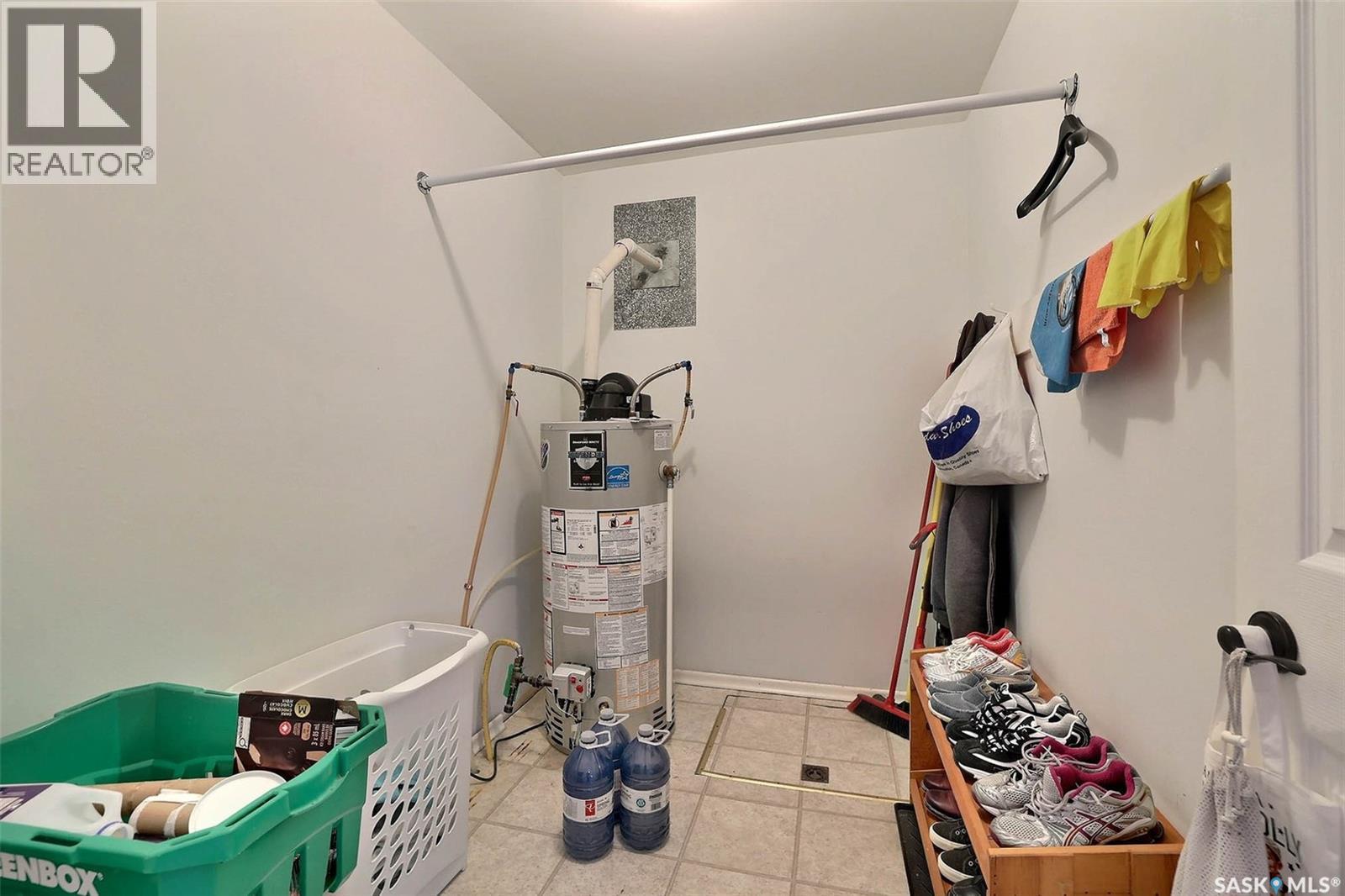 55 Fox Glove Crescent, Regina, SK - Indoor Photo Showing Other Room