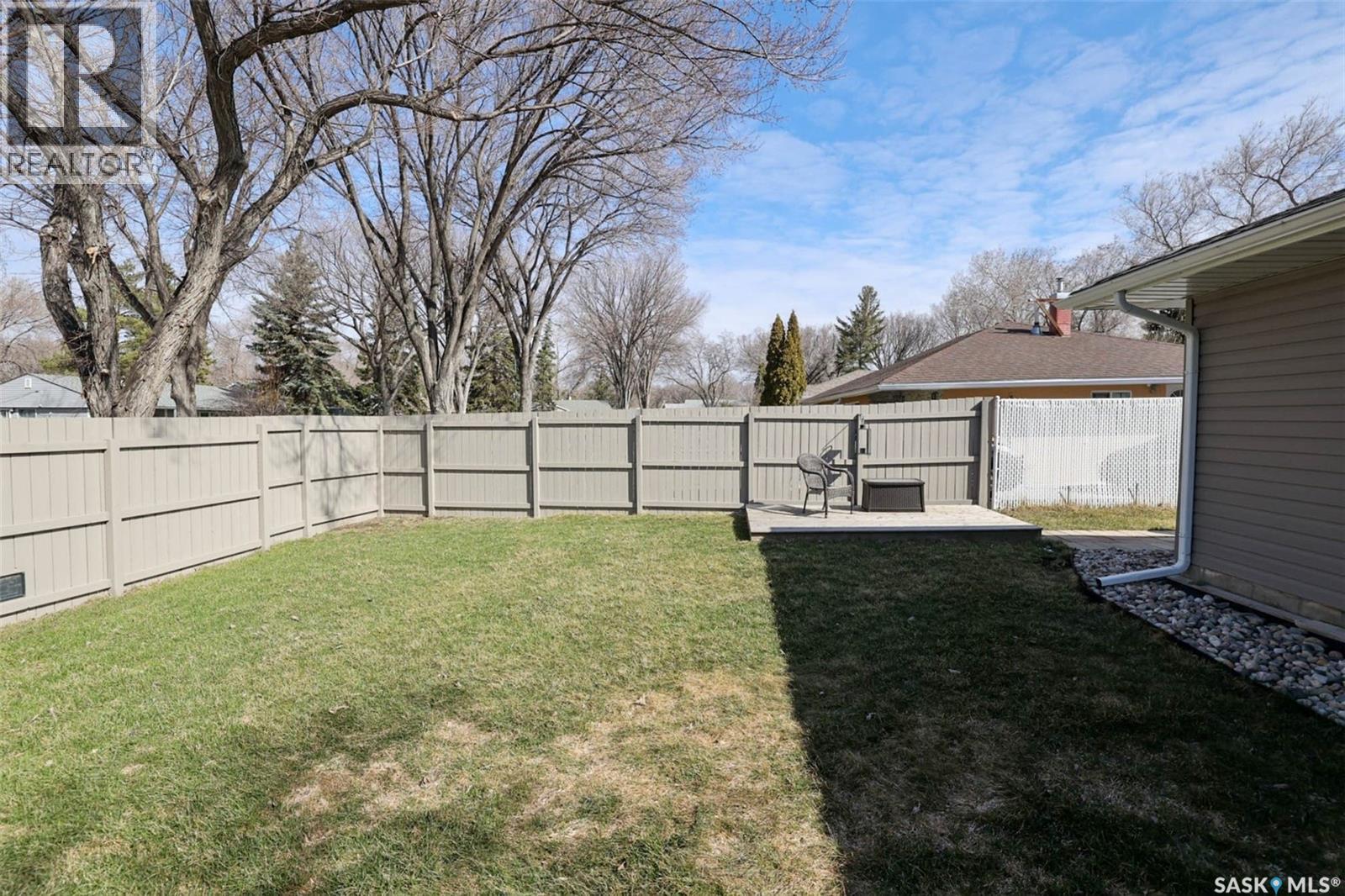 55 Fox Glove Crescent, Regina, SK - Outdoor