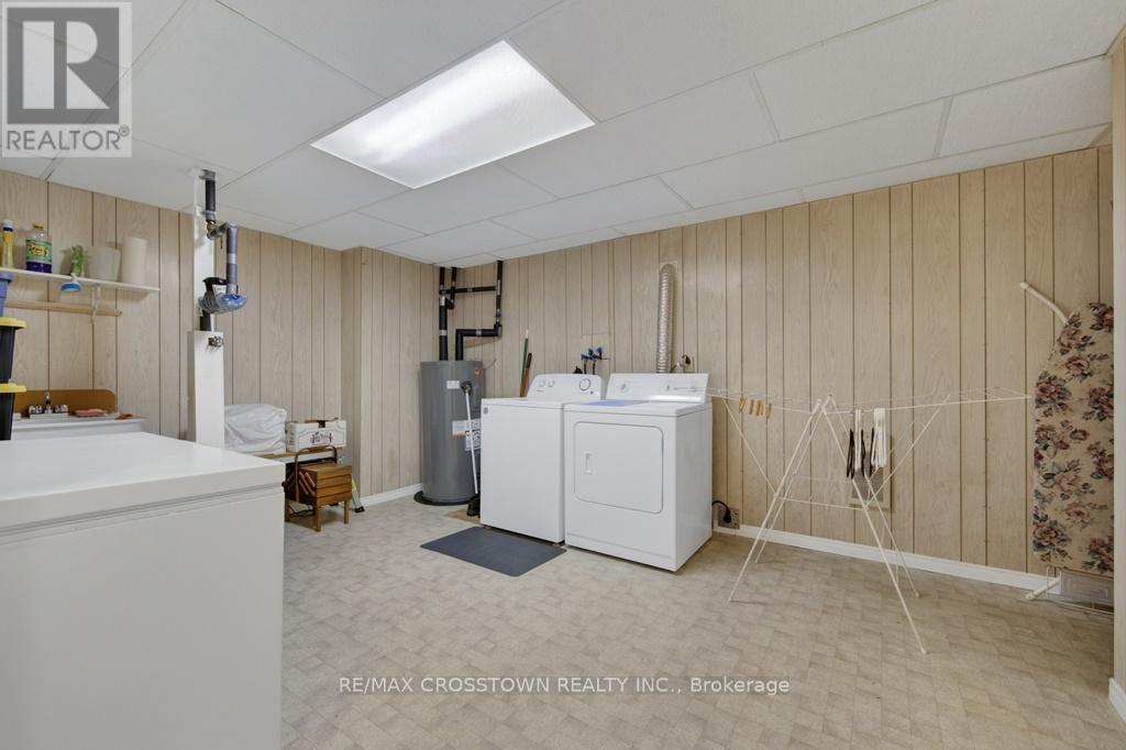 Laundry and Utilities - 50 Withall Grove, Tiny, ON - Indoor Photo Showing Laundry Room