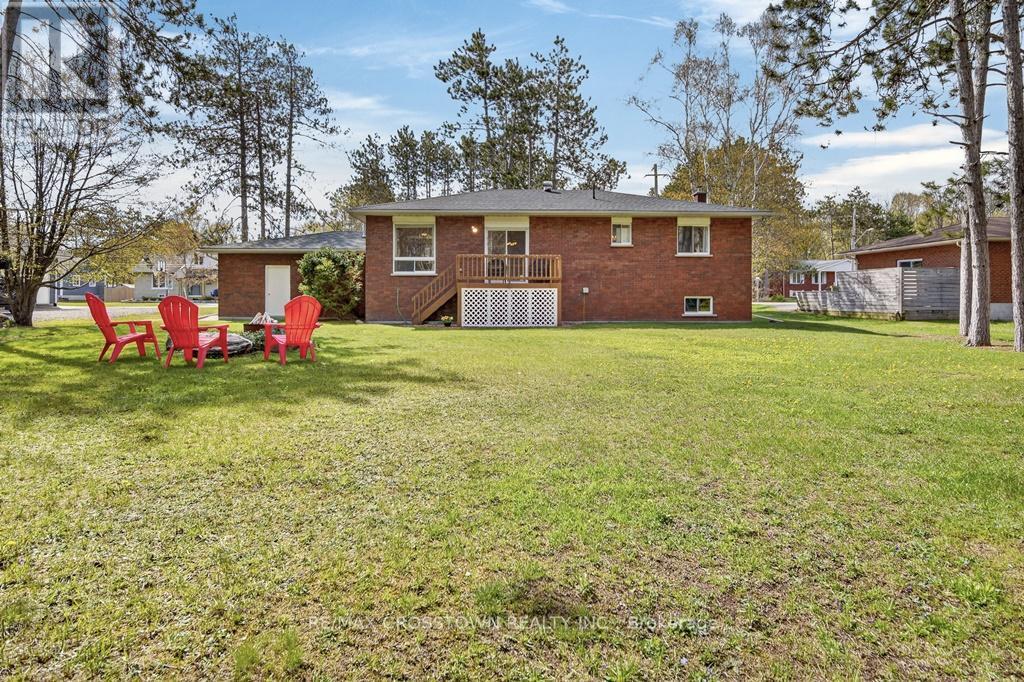 Rear yard - 50 Withall Grove, Tiny, ON - Outdoor