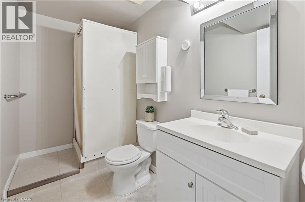 17 Richardson Drive, Port Dover, ON - Indoor Photo Showing Bathroom