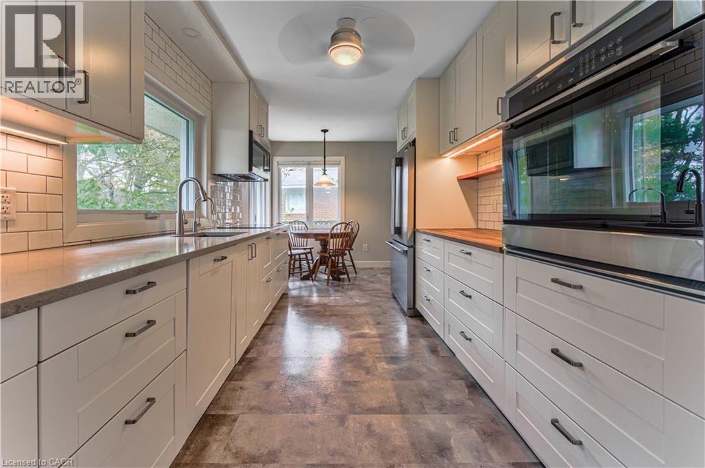 74 Leaside Place, Waterloo, ON