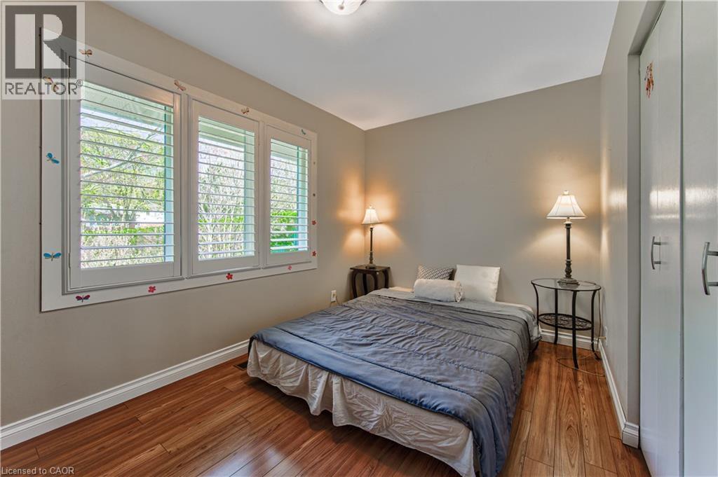 74 Leaside Place, Waterloo, ON