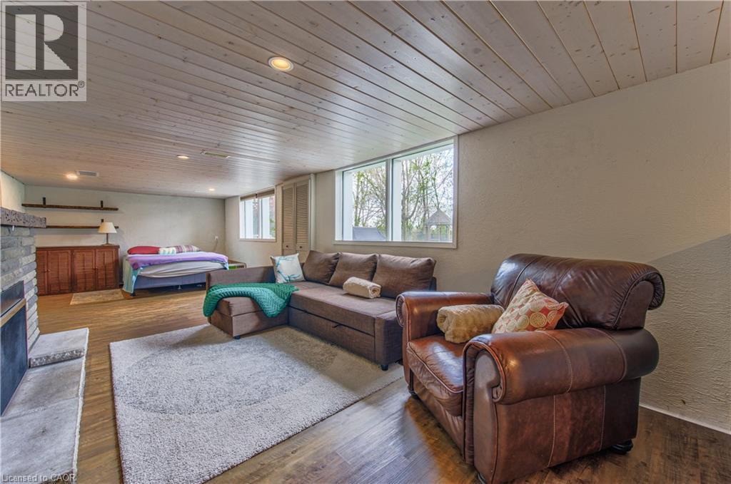 74 Leaside Place, Waterloo, ON