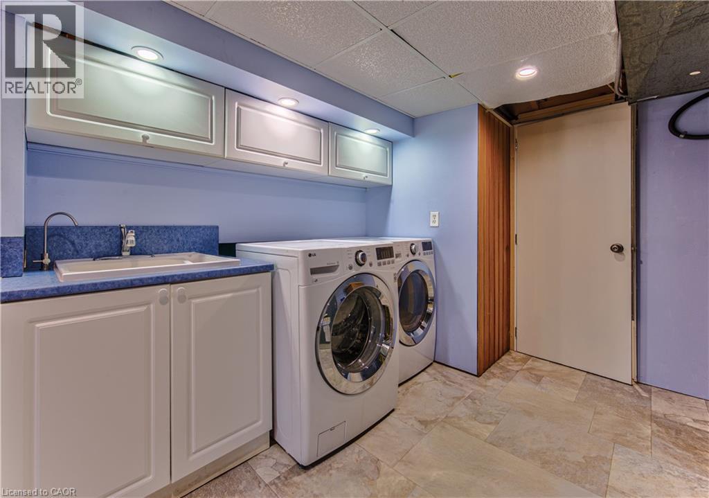 74 Leaside Place, Waterloo, ON