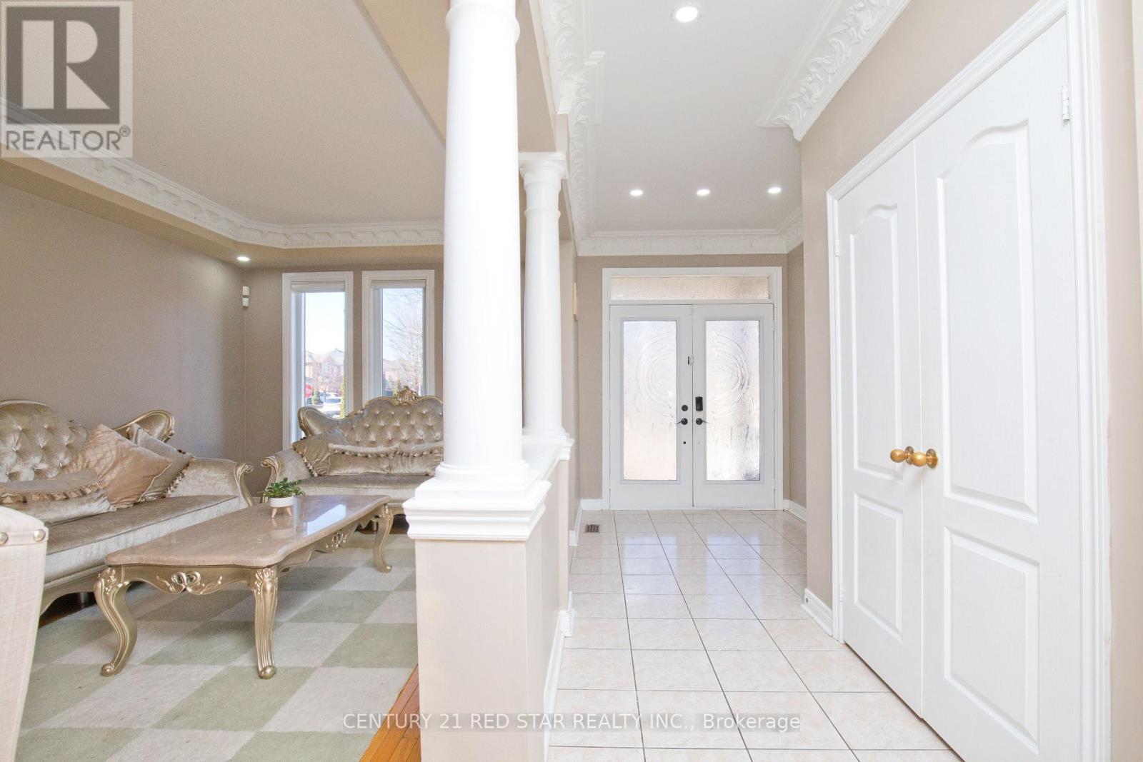 3 Okanagan Drive, Brampton, ON - Indoor Photo Showing Other Room