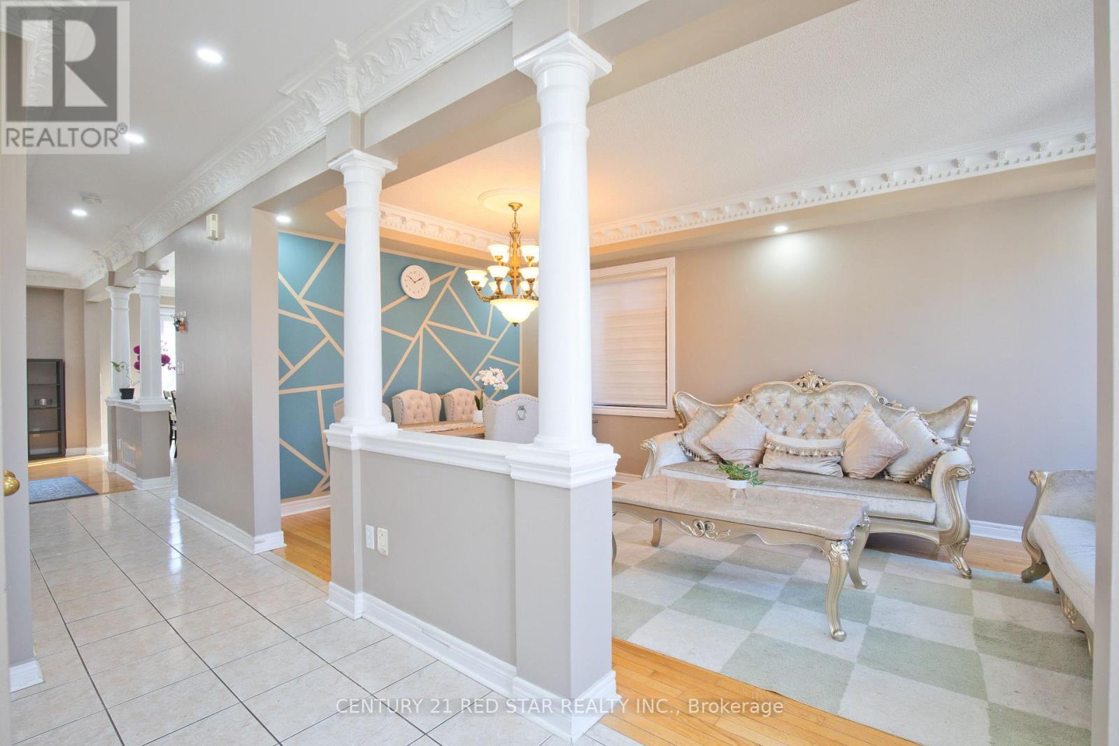 3 Okanagan Drive, Brampton, ON - Indoor Photo Showing Other Room