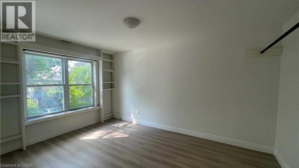 49 Fairleigh Avenue S, Hamilton, ON - Indoor Photo Showing Other Room