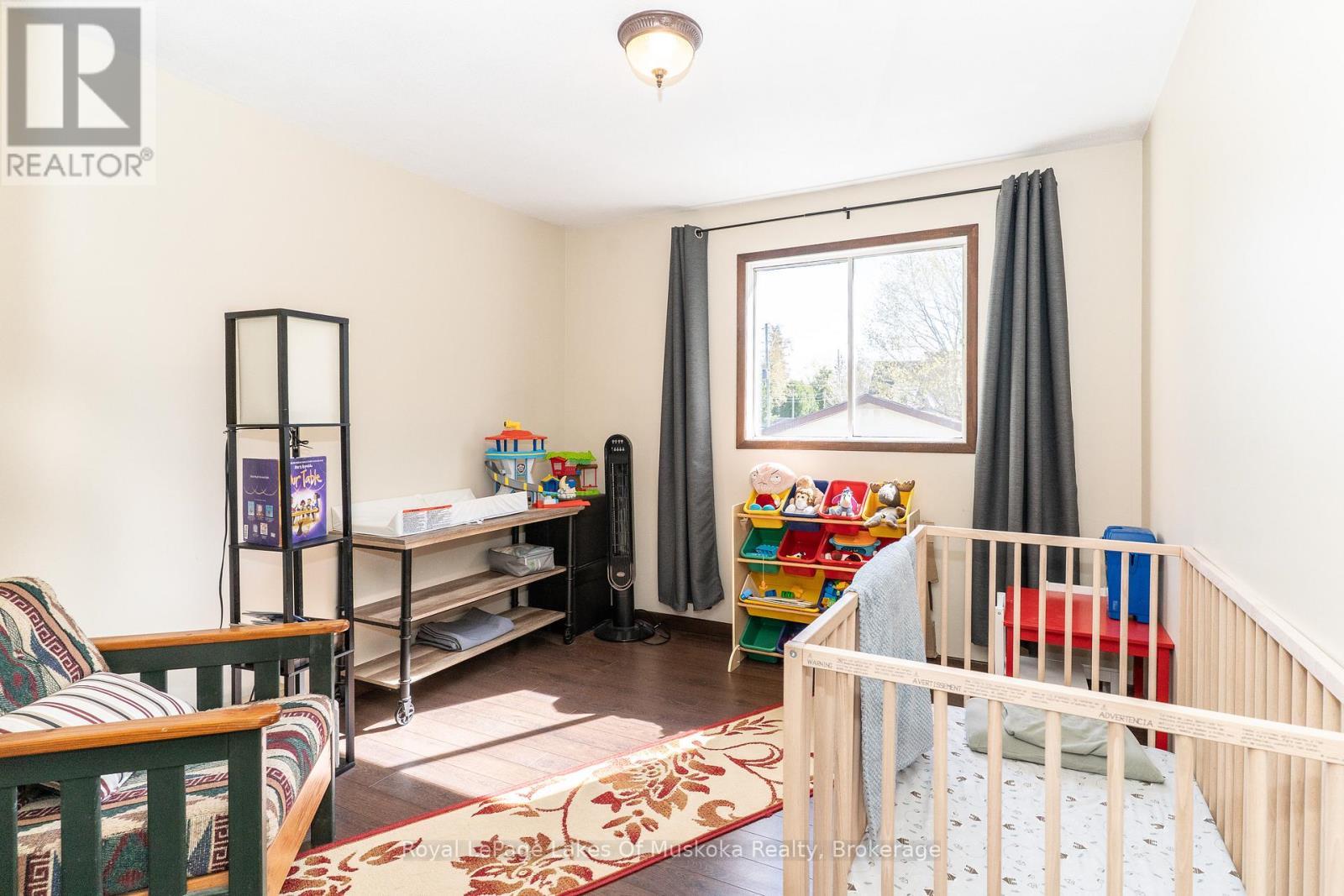 2nd Bedroom - 555 Wagner Street, Gravenhurst (Muskoka (S)), ON - Indoor